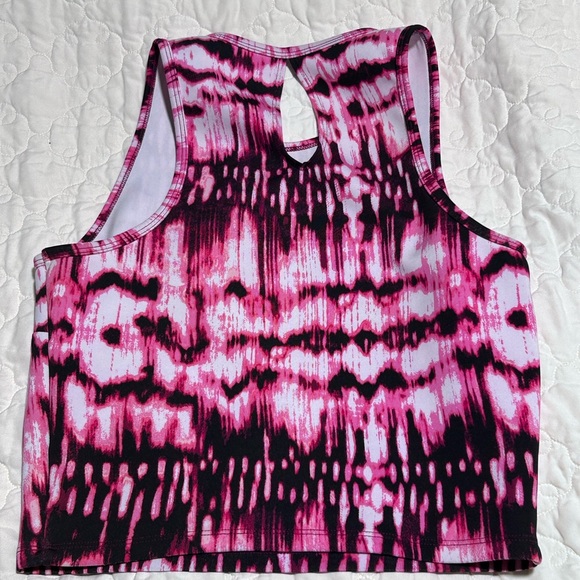 Women’s Decree Athletic Tie Dye Medium Pink White Sleeveless Round Neck Crop Top - Picture 2 of 7